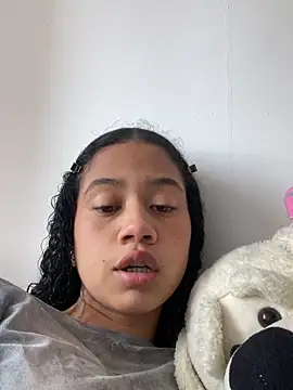 jadee8 online show from May 16, 2026, 5:12 pm
