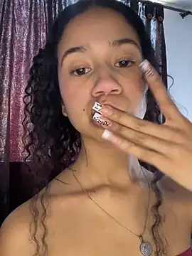 jadee8 online show from May 12, 2026, 7:42 pm