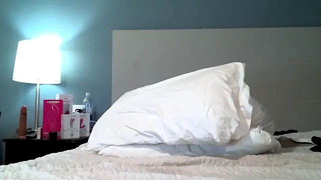 Keikomiller online show from December 14, 2025, 1:17 pm