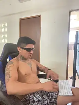 siilvestremx online show from October 28, 2025, 6:51 pm