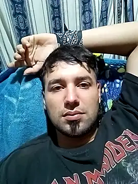 jjhojan11 online show from January 13, 2026, 9:52 pm