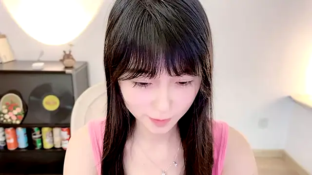 Onechestnut online show from July 14, 2026, 12:22 pm