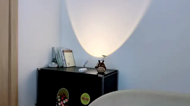 Onechestnut online show from July 10, 2026, 12:05 pm