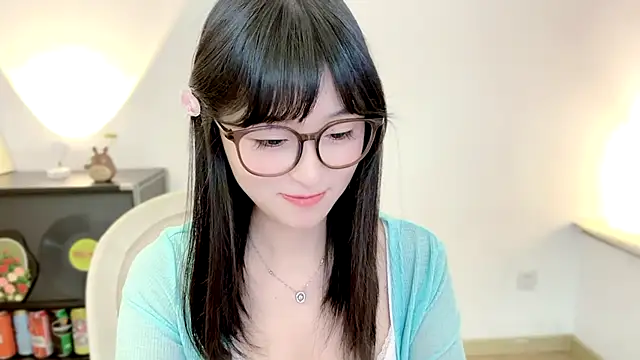 Onechestnut online show from July 8, 2026, 5:08 am
