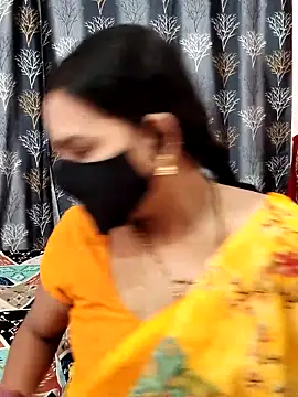 Snapshot of Lalitha-1995 chatting on May 24, 2026, 6:35 am Lalitha-1995 online show from May 24, 2026, 6:35 am
