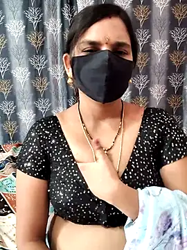 Snapshot of Lalitha-1995 chatting on April 24, 2026, 6:48 am Lalitha-1995 online show from April 24, 2026, 6:48 am