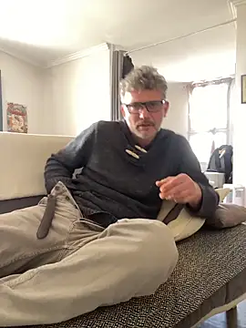 Snapshot of max219 chatting on March 25, 2026, 11:53 am max219 online show from March 25, 2026, 11:53 am