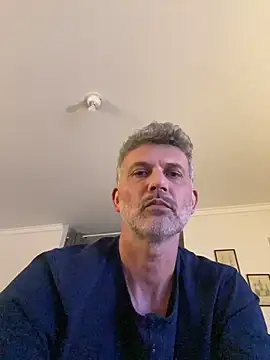 Snapshot of max219 chatting on December 3, 2025, 7:35 pm max219 online show from December 3, 2025, 7:35 pm