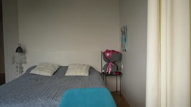 EwelynScott online show from November 11, 2025, 10:43 am