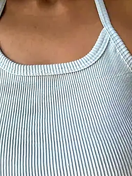 Snapshot of Rose-andres chatting on October 25, 2025, 4:07 pm Rose-andres online show from October 25, 2025, 4:07 pm