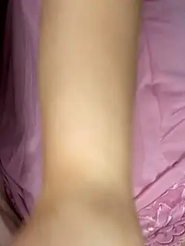 yaraa49 online show from November 16, 2025, 5:45 am