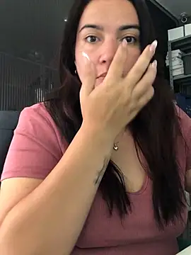 Snapshot of sweetdulcexxx chatting on February 27, 2026, 1:44 pm sweetdulcexxx online show from February 27, 2026, 1:44 pm