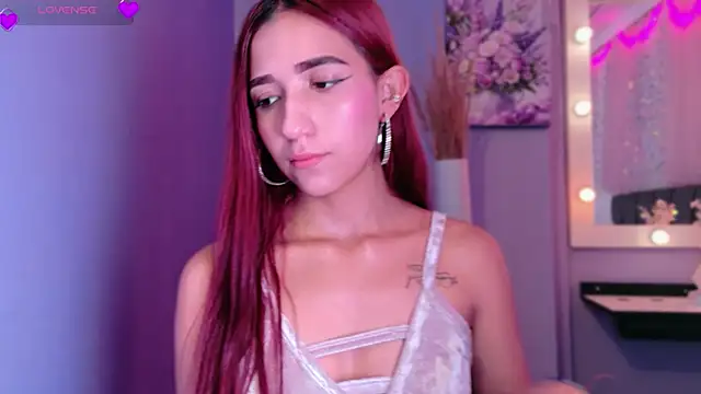 NataliaPrada s online show from December 4, 2025, 3:44 pm