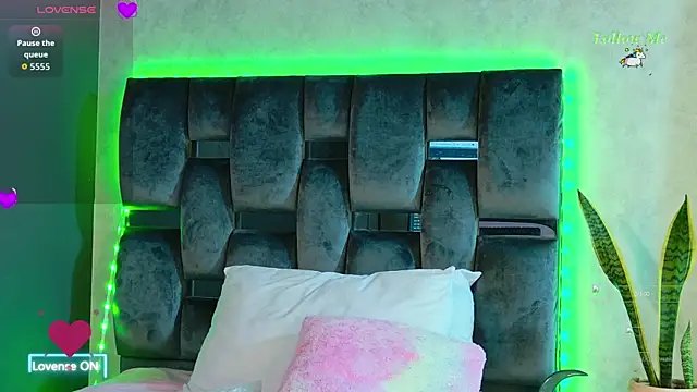 Taurito    online show from October 22, 2025, 5:07 am