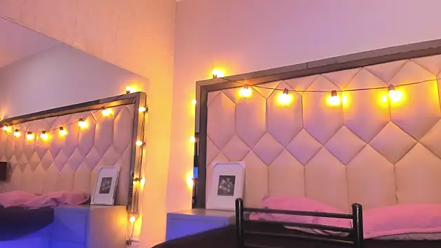 Snapshot of Scarletbigbug chatting on January 17, 2026, 11:25 am Scarletbigbug online show from January 17, 2026, 11:25 am