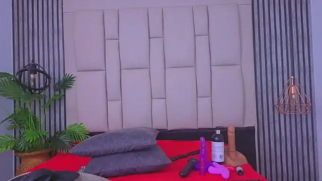 Snapshot of bryonycutee chatting on February 3, 2026, 12:21 pm bryonycutee online show from February 3, 2026, 12:21 pm