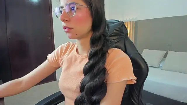 carlina 15 online show from January 14, 2026, 12:20 pm