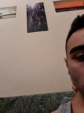 Snapshot of 777emre chatting on February 21, 2026, 4:53 pm 777emre online show from February 21, 2026, 4:53 pm