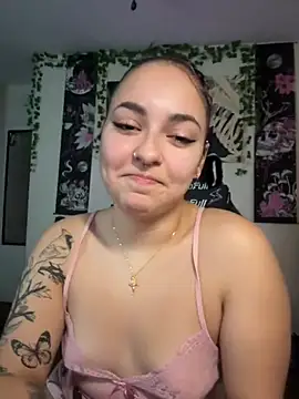 babykalirose online show from June 3, 2026, 12:00 am