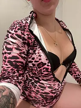 babykalirose online show from July 26, 2026, 5:25 am