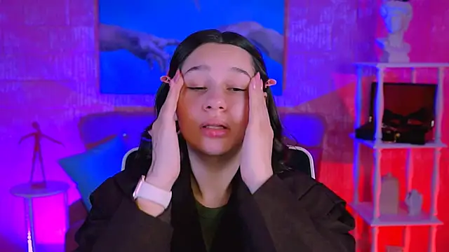 KimClarks  online show from November 14, 2025, 12:31 pm