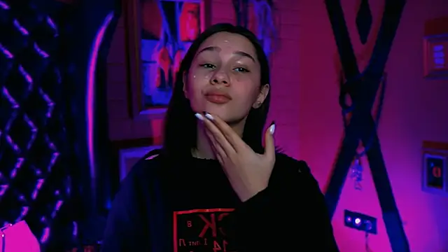 Snapshot of KimClarks_ chatting on October 14, 2025, 1:23 pm KimClarks  online show from October 14, 2025, 1:23 pm