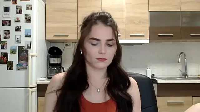 Silviaa a online show from January 10, 2026, 8:04 pm