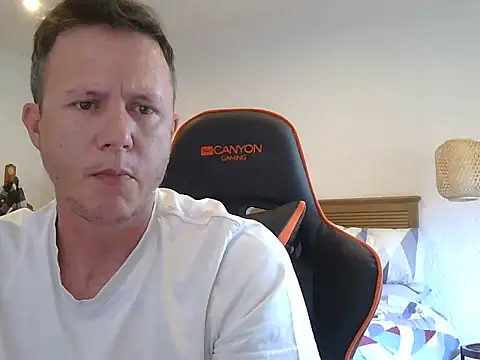 Snapshot of TroyDieselXXX chatting on February 12, 2026, 5:18 am TroyDieselXXX online show from February 12, 2026, 5:18 am