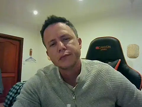 TroyDieselXXX online show from July 22, 2026, 6:32 pm