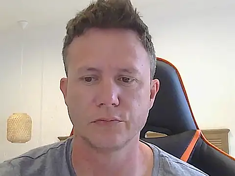 Snapshot of TroyDieselXXX chatting on October 20, 2025, 6:37 am TroyDieselXXX online show from October 20, 2025, 6:37 am