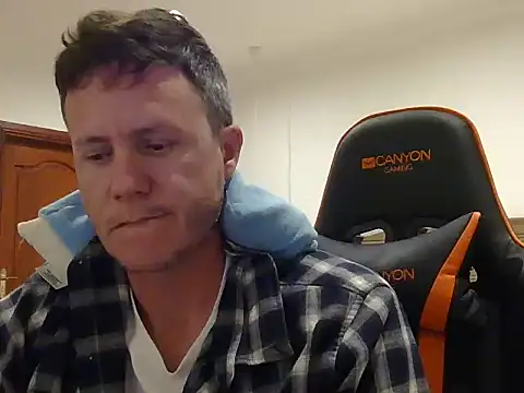 TroyDieselXXX online show from April 18, 2026, 6:21 pm