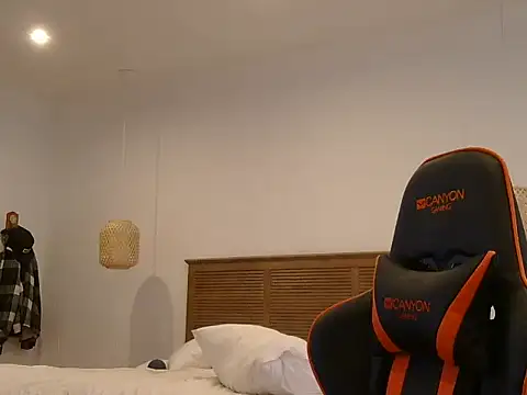 Snapshot of TroyDieselXXX chatting on February 25, 2026, 8:47 am TroyDieselXXX online show from February 25, 2026, 8:47 am