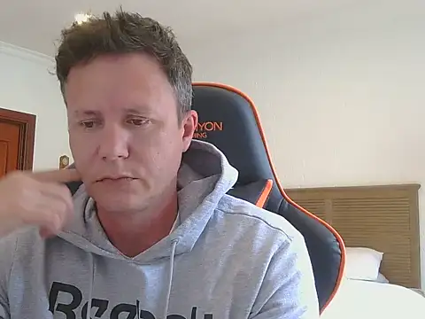 TroyDieselXXX online show from November 16, 2025, 11:59 am