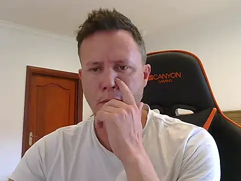 TroyDieselXXX online show from December 23, 2025, 6:02 am