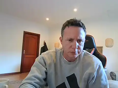 TroyDieselXXX online show from July 17, 2026, 5:48 am