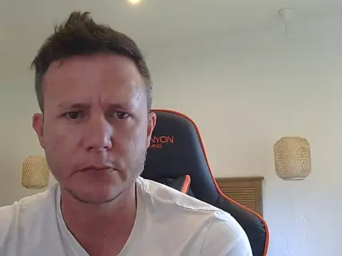 Snapshot of TroyDieselXXX chatting on February 6, 2026, 5:47 am TroyDieselXXX online show from February 6, 2026, 5:47 am