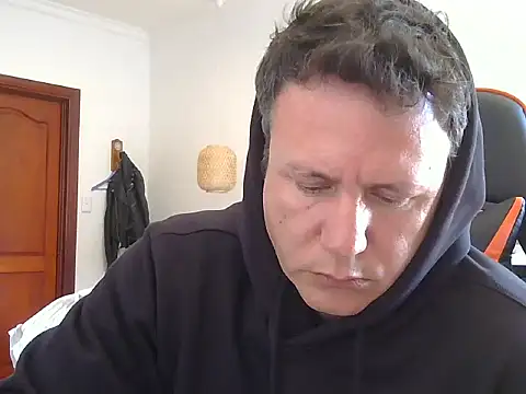 TroyDieselXXX online show from July 7, 2026, 7:34 am