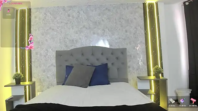 Snapshot of GiannaSlimJB chatting on February 25, 2026, 7:58 pm GiannaSlimJB online show from February 25, 2026, 7:58 pm