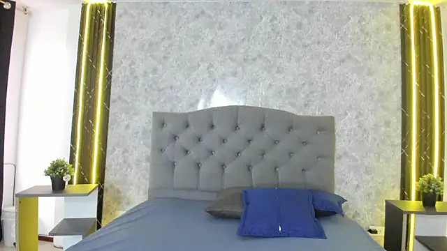 Snapshot of GiannaSlimJB chatting on February 19, 2026, 7:11 pm GiannaSlimJB online show from February 19, 2026, 7:11 pm