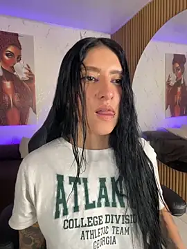 Scaarlettfox online show from November 4, 2025, 7:39 pm