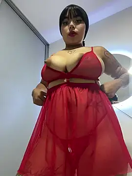 lucialauper  online show from July 10, 2026, 12:10 am