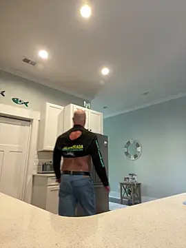 cyclone1212 online show from November 16, 2025, 1:16 pm