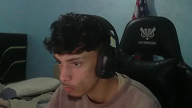 Snapshot of Dark_DesireX chatting on April 12, 2026, 2:31 pm Dark DesireX online show from April 12, 2026, 2:31 pm