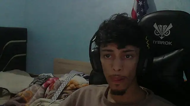 Snapshot of Dark_DesireX chatting on April 13, 2026, 2:21 pm Dark DesireX online show from April 13, 2026, 2:21 pm