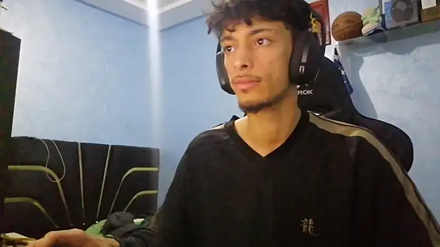 Snapshot of Dark_DesireX chatting on March 24, 2026, 1:05 am Dark DesireX online show from March 24, 2026, 1:05 am