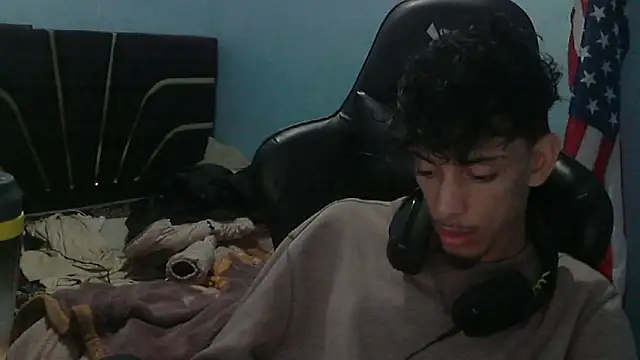 Snapshot of Dark_DesireX chatting on March 6, 2026, 8:37 pm Dark DesireX online show from March 6, 2026, 8:37 pm