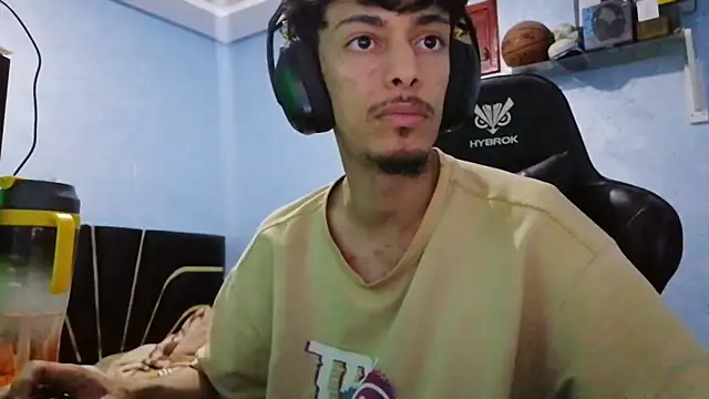 Snapshot of Dark_DesireX chatting on April 4, 2026, 2:01 pm Dark DesireX online show from April 4, 2026, 2:01 pm