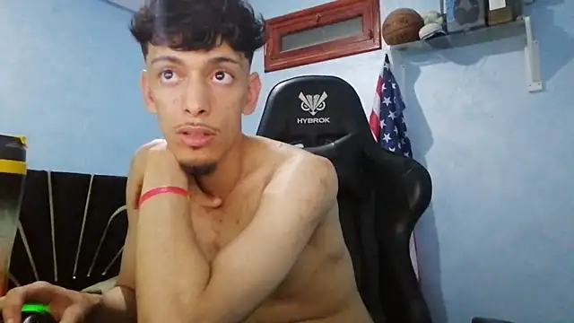 Snapshot of Dark_DesireX chatting on April 8, 2026, 12:01 am Dark DesireX online show from April 8, 2026, 12:01 am