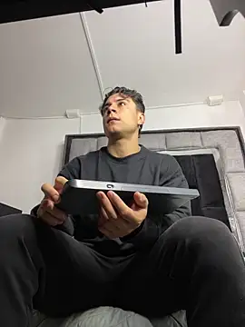 MR MUSCLE online show from November 8, 2025, 12:09 pm