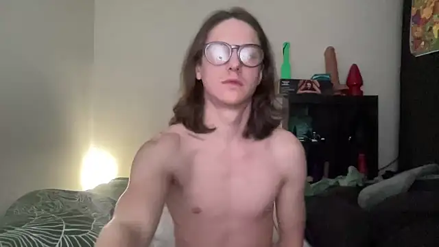 Snapshot of longdickelijah chatting on February 12, 2026, 3:28 am longdickelijah online show from February 12, 2026, 3:28 am